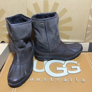 EUC UGG Bridgeport Chocolate Stout Brown Boots